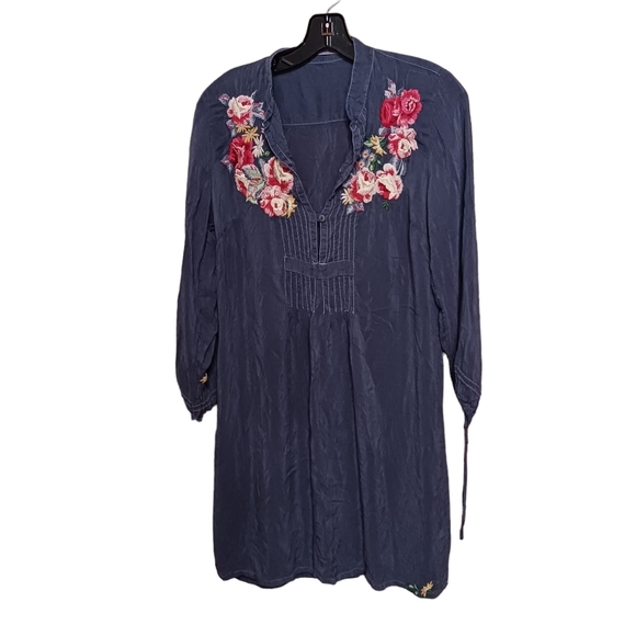 Johnny Was Rose Embroidered Dress Ladies XS Romantic Silky Blue Boho Oversized - Picture 1 of 9